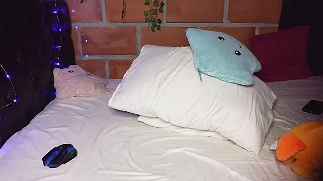 Nathacha 现场XXX聊天