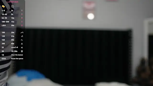 hotlatinateacherのライブXXXチャット
