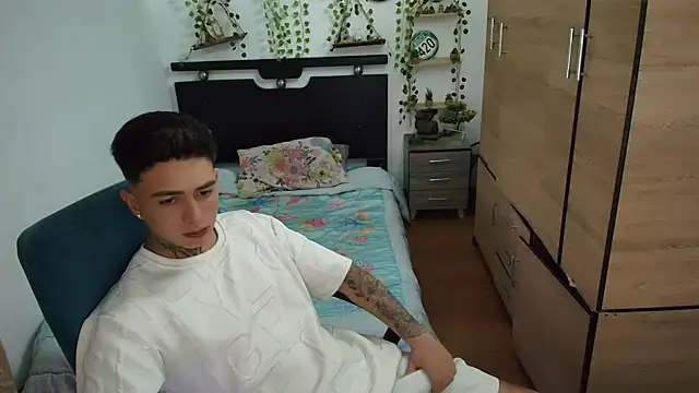 santii_ss 라이브 XXX 채팅