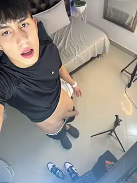 Lander_Cruz – Naživo XXX chat