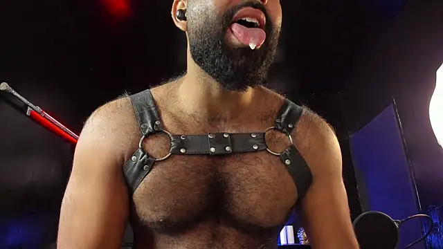 BeardAndrew's Live XXX Chat