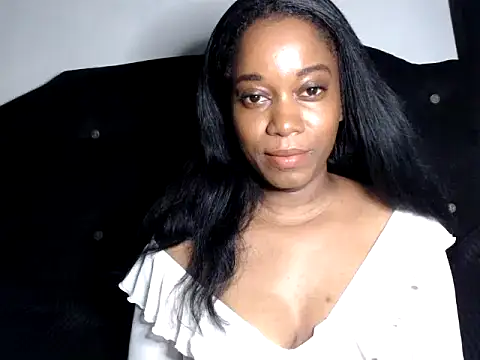 Cattaleen Chat XXX live