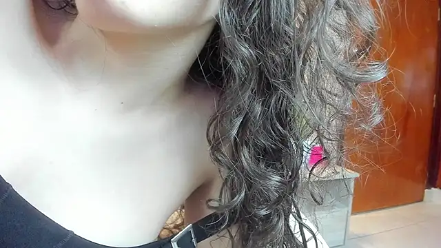 valeryn__rosse's Live XXX Chat