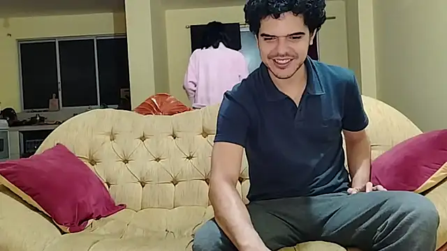 צ'אט XXX בשידור חי של mindymiaw