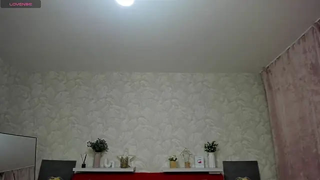 دردشة KattyPeachX الجنسية المباشرة