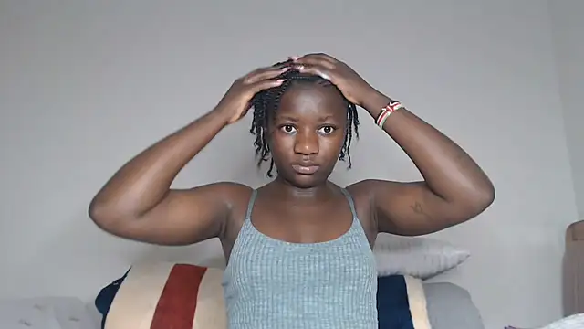Pixie-Baby Adlı Modelin Canlı XXX Sohbeti