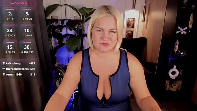YolandaKiss Chat XXX live