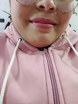 Elinaax লাইভ XXX চ্যাট