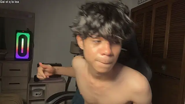 XXX chat uživo modela OopsAgain_