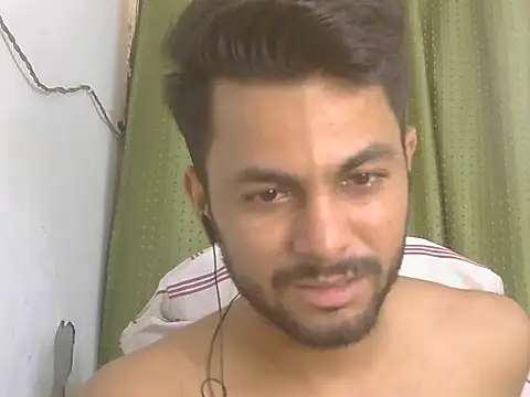 دردشة Stubborndesiboy الجنسية المباشرة