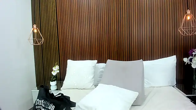 Velvet_Luxx's Live XXX Chat