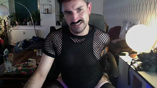 Chat XXX en directo de tomz0819