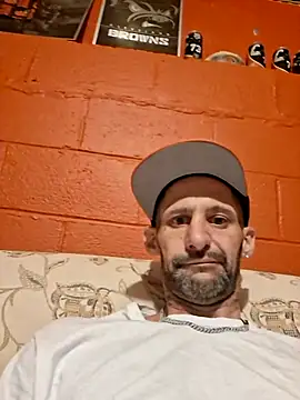 Chase3647's Live XXX Chat