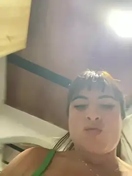 Chat +18 de Liah_ferrer ao vivo