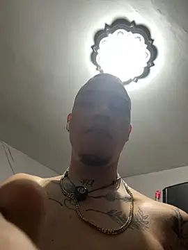 AlphaMasterXxx Chat XXX live