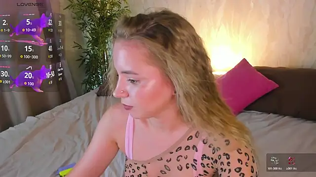 Linda__Bloom live XXX chat
