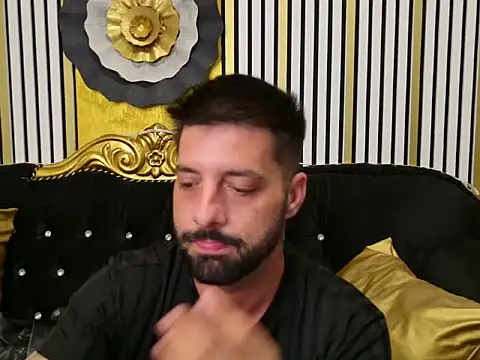 Chat +18 de TommyDum ao vivo