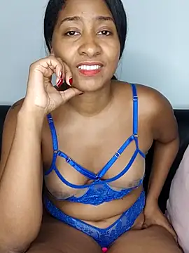 Berry_Bans' Live XXX Chat