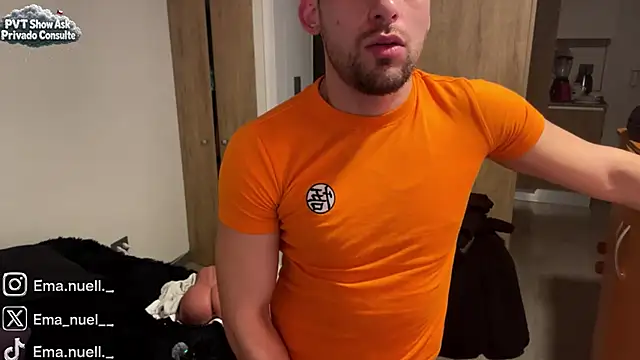 Emanuell__ Adlı Modelin Canlı XXX Sohbeti