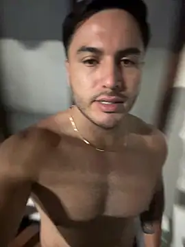 noahstevenss: απευθείας συνομιλία ΧΧΧ