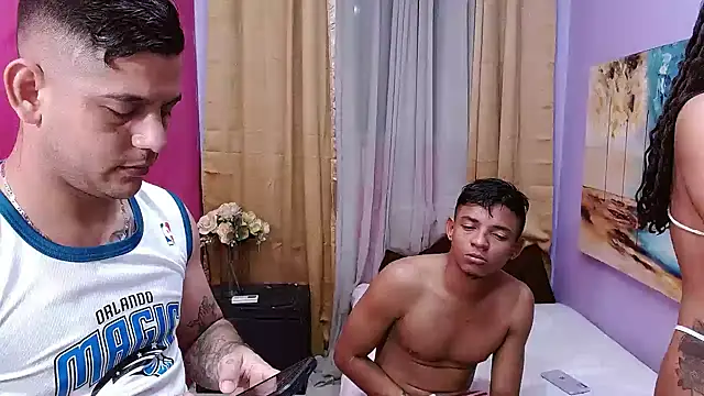 bitch_fucking Chat XXX live