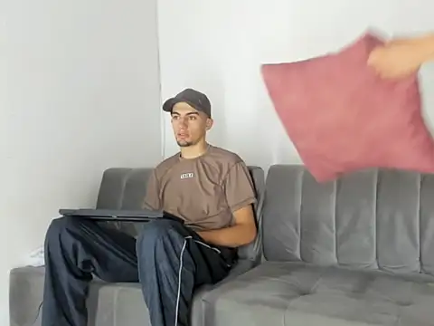 Max_Scorpion Live XXX-Chat