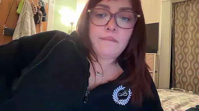 native_naya élő XXX-chatje