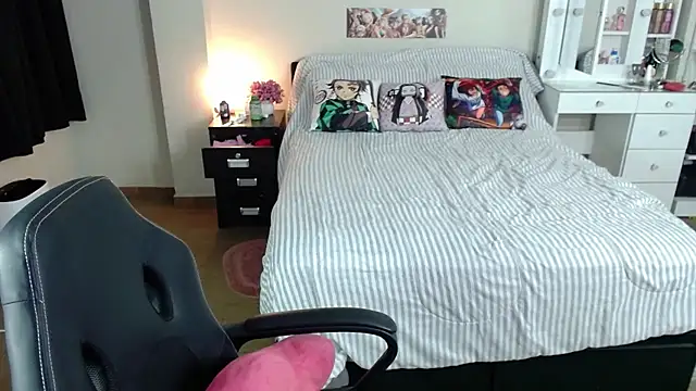 צ'אט XXX בשידור חי של kittykat18x