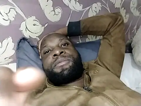 Stallion100 live XXX chat