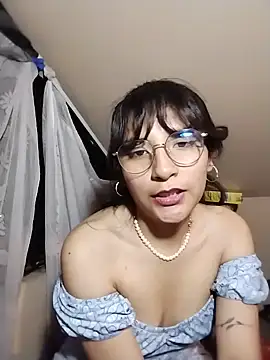 Regina_Shine élő XXX-chatje
