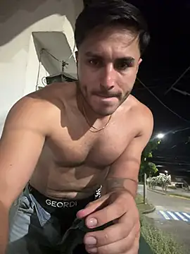 Chat XXX en directo de noahstevenss
