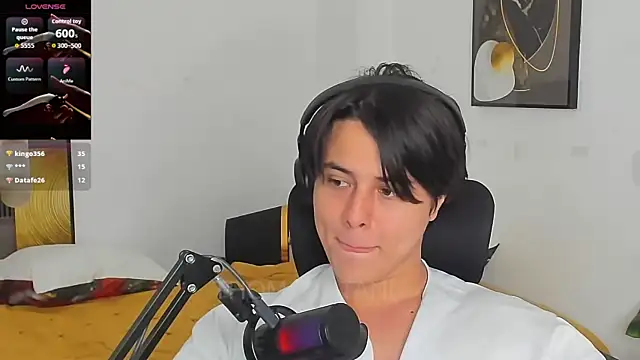 Chat +18 de Thom_Ohtani ao vivo