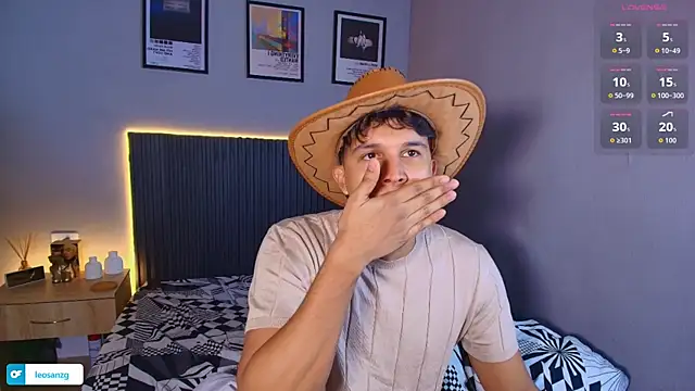 Leo_Savage_ 网络视讯表演