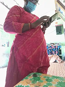 Tamilselviroja-'s Live XXX Chat