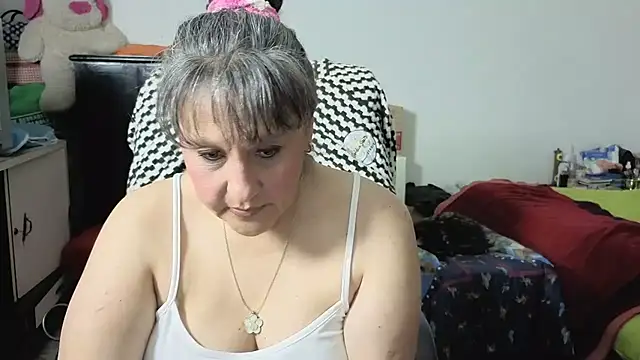 Živý XXX chat merlyna_goldens