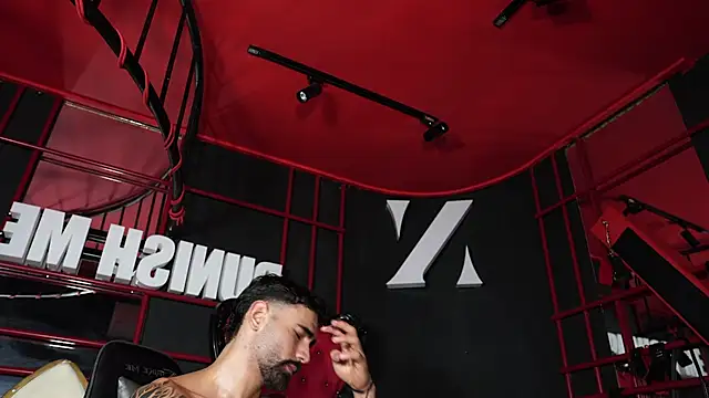 Austin_bolt: онлайн-секс-чат