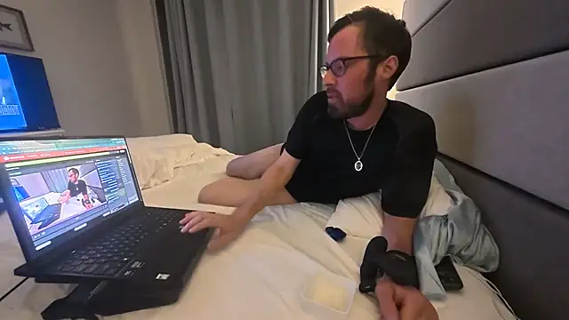 Онлайн чат XXX DuncanDoesAngie