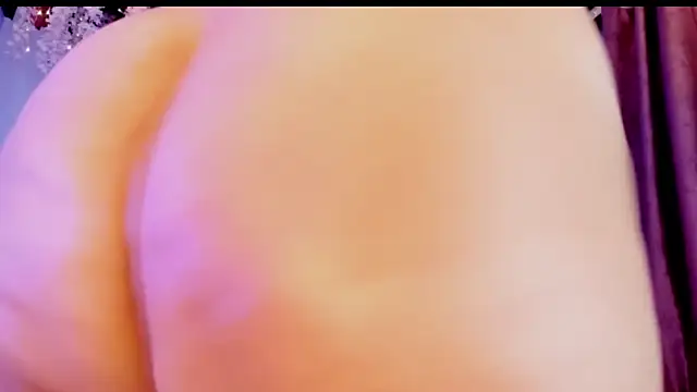 XXX chat uživo modela Mia-Bloom