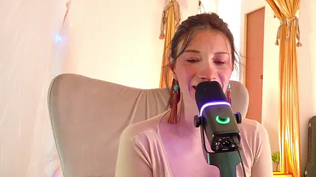 Онлайн чат XXX magali_19