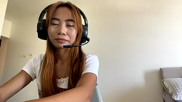 PiaSwida Show in webcam