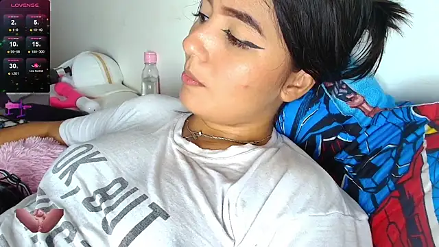 Онлайн чат XXX Danae_999