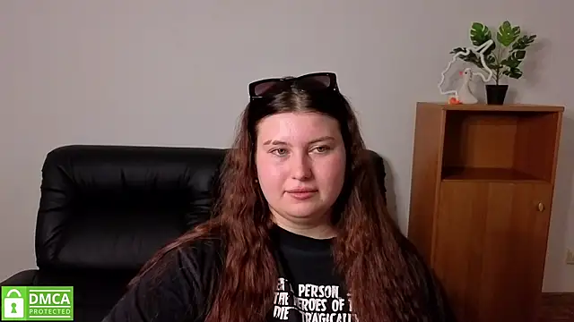 Chatroom XXX en direct de Katina_deeplou4