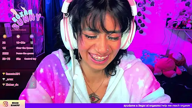 XXX chat uživo modela Roxanbunny1