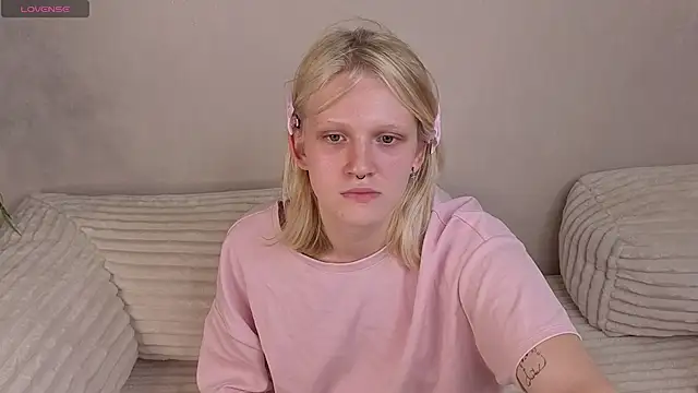 Lilly_Jhonass: онлайн-секс-чат