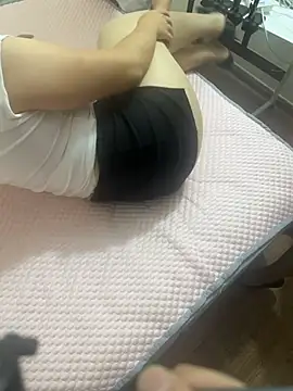 qwe522522 Live XXX-chat