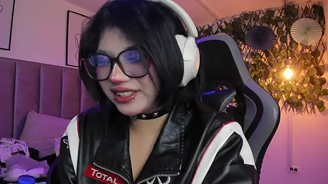 Chat XXX en directo de Kitty_Gang