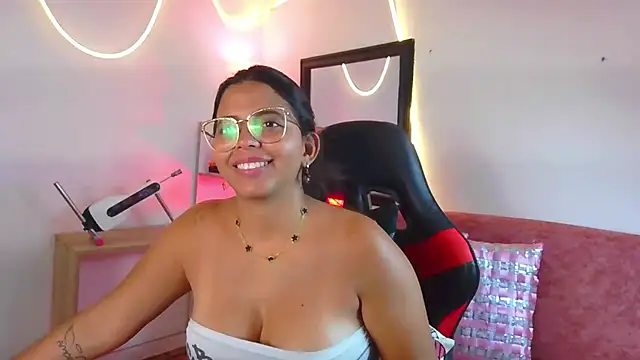 Megaan_Greey's Live XXX Chat