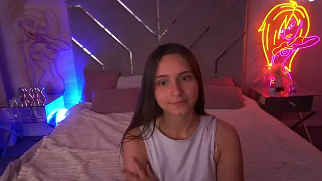 TinyNatalie Live XXX-chat