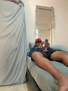 bigdick211292 现场XXX聊天