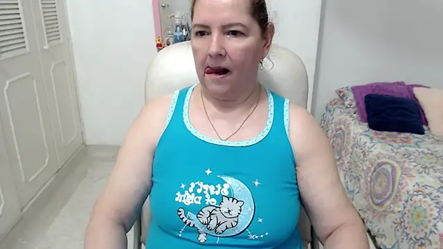 leonela_69 live XXX chat